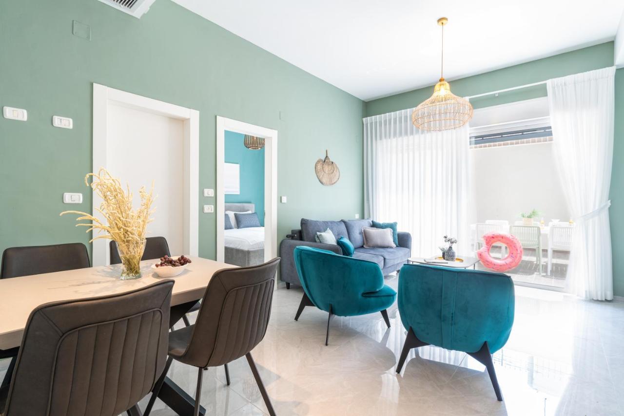 Tranquil Stay Near The Beach By Sea N' Rent Naharia Buitenkant foto