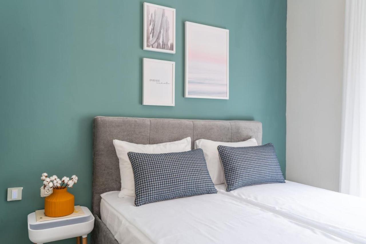 Tranquil Stay Near The Beach By Sea N' Rent Naharia Buitenkant foto